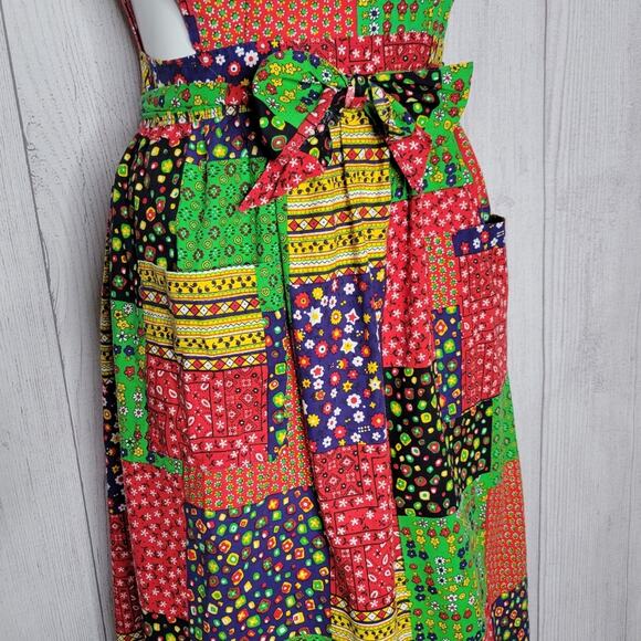 Vintage 70s Patchwork Wrap Pinafore Peekaboo Open Back Dress, size S/M - Picture 3 of 11